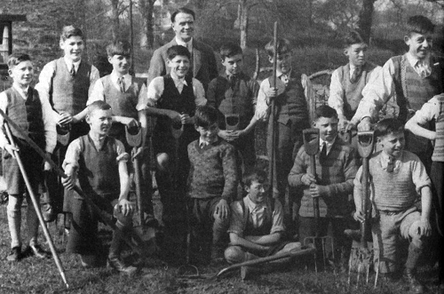 Shipton School Gardeners, 1935. 